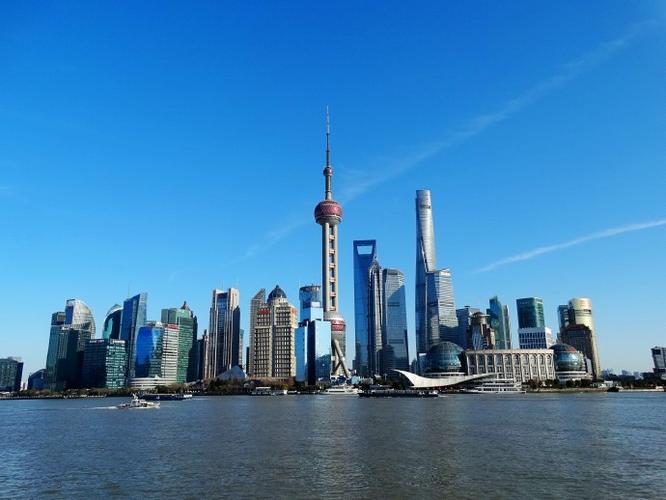 虚实融合、内容出海，蓝狮在线如何定义下一代娱乐公司？